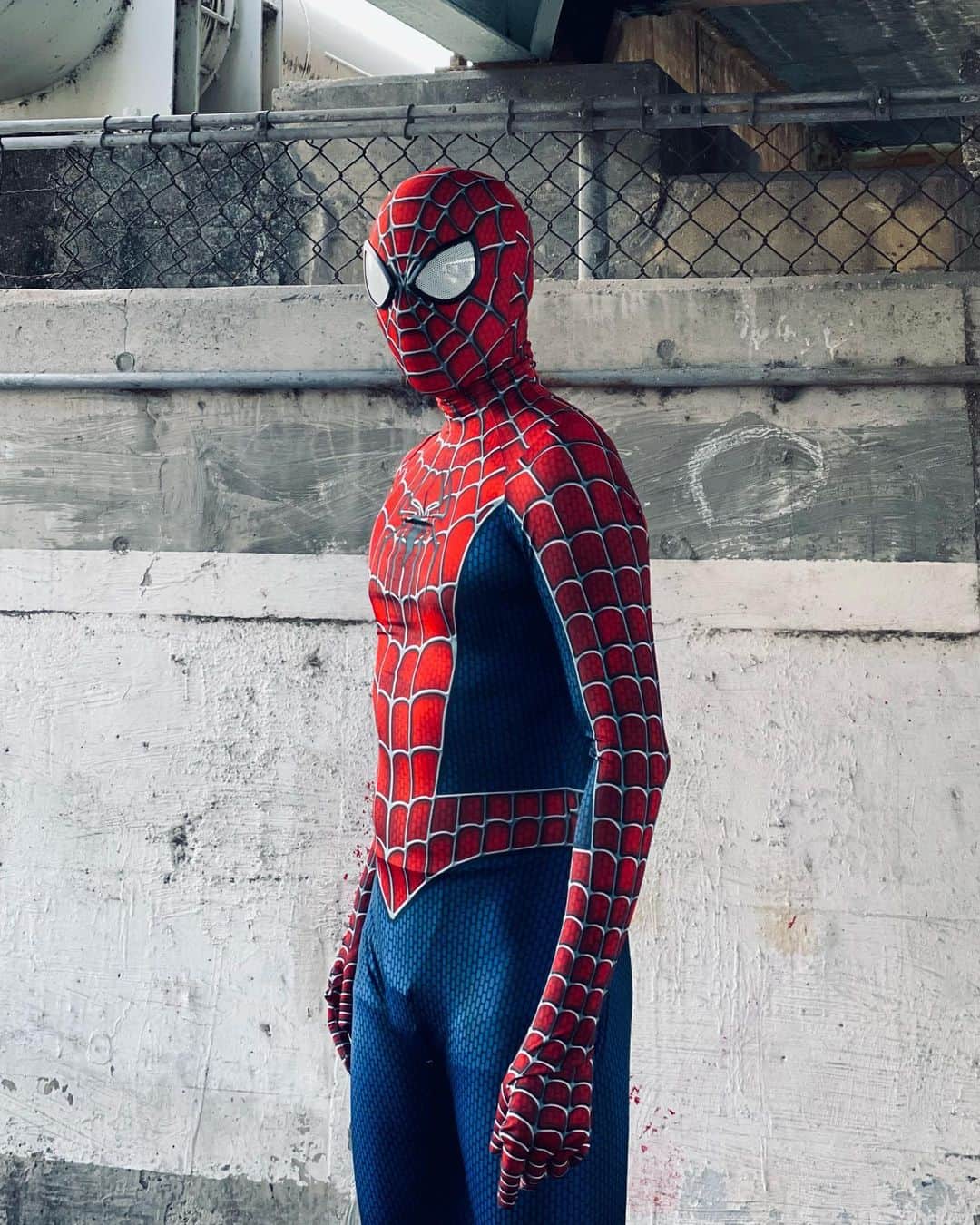 竹下健人さんのインスタグラム写真 - (竹下健人Instagram)「ハッピーハロウィン 親愛なる隣人に愛を込めて。  やりたかったスパイダーマンのコスプレをしました。  ヒーローなるのが夢です。 いつも最高のヒーローでいてくれてありがとうスパイダーマン。  #photo #instagood #ハロウィン #halloween  #コスプレ #仮装 #スパイダーマン #spiderman  #スパイディ #ウェブヘッド #親愛なる隣人  #役者 #俳優 #竹下健人」10月31日 23時01分 - tkst_knt