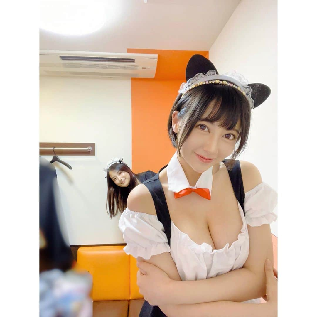 夏目響さんのインスタグラム写真 - (夏目響Instagram)「＼＼後ろからピョコッ‼️／／  #小さいトロたん　#小さいヒビキさん  #japanesegirl #model #sexy #selfie #animegirl #셀카 #셀스타그램　#패션스타그램  #데일리 #asiangirl #cosplay #맞팔 #YouTube #グラビア #日系穿搭 #コスプレ #女核#소녀#长发#jpn#gr#ollowme #lingerie #halloween #ハロウィン #ハロウィンコスプレ #happyhalloween #萬聖節」10月31日 23時07分 - hibikinatsume