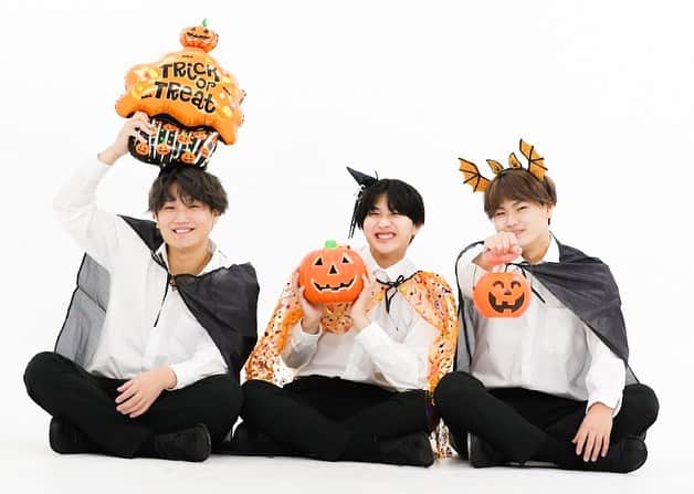 すずしょうとのインスタグラム：「ハッピーハロウィンやぁ〜！ おかしちょうだい！！！！ねぇ！！！！！！  #ハロウィン  #ハロウィンコスプレ  #ハロウィンパーティー」