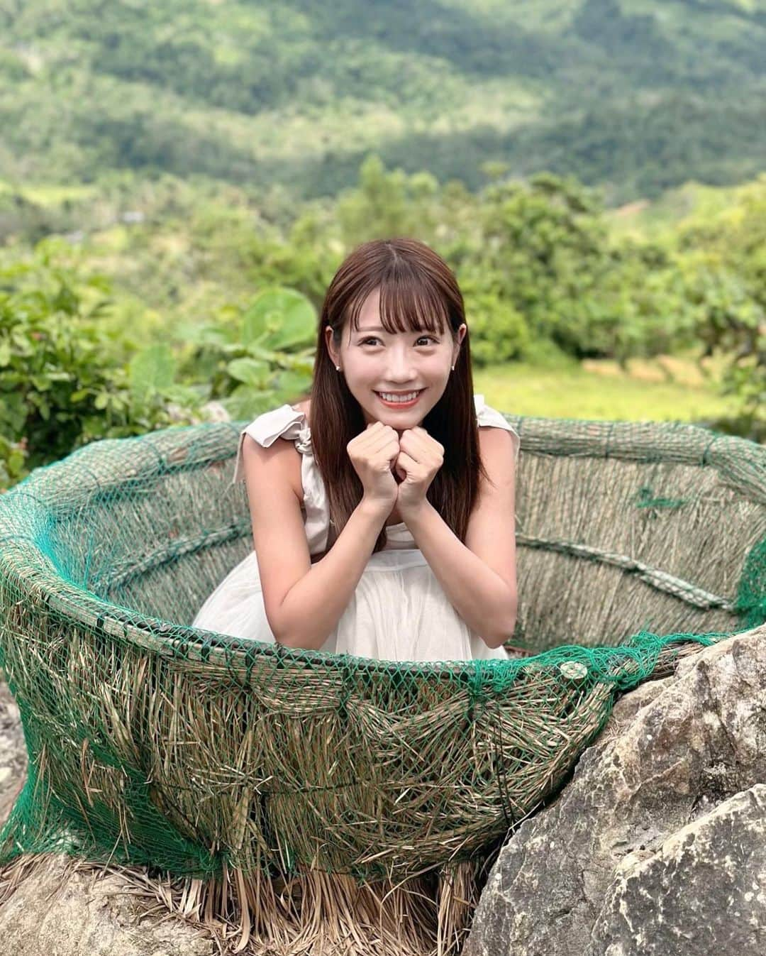 坂本夏海さんのインスタグラム写真 - (坂本夏海Instagram)「籠入り娘 🧺☁   #セブ島 #シラオガーデン #シラオpgcs  #セブ  #セブ島旅行  #ハロージンベイ #shirao #cebu #cebuphilippines  #cebucity #japanesegirl #Philippines #philippinestravel  #フィリピン #フィリピン旅行  #cebuisland」10月31日 23時08分 - _nami_sakamoto