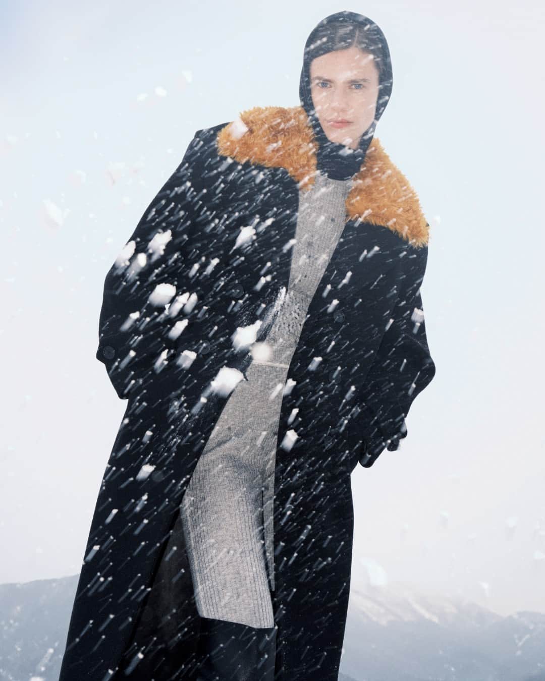 フィリッパコーさんのインスタグラム写真 - (フィリッパコーInstagram)「Stay warm in classic #FilippaK outerwear you can return to every winter ahead. Discover the pieces in store and at filippa-k.com.  Photographed by @thomasjansson2 Model @helena.muehlberger」10月31日 23時08分 - filippa_k
