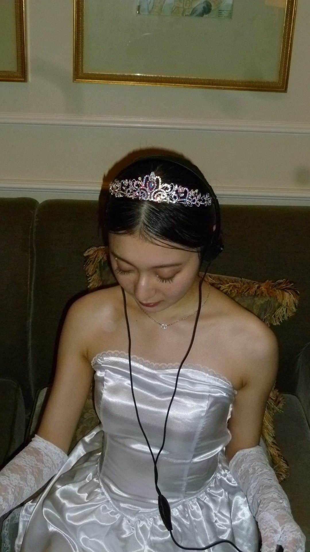 齊藤英里のインスタグラム：「今年のハロウィンは、 Pretty Princessに👑✨ 去年に引き続きしゅなちゃんと♡ 今年もありがとう〜👻  #halloween2023 #prettyprincess」