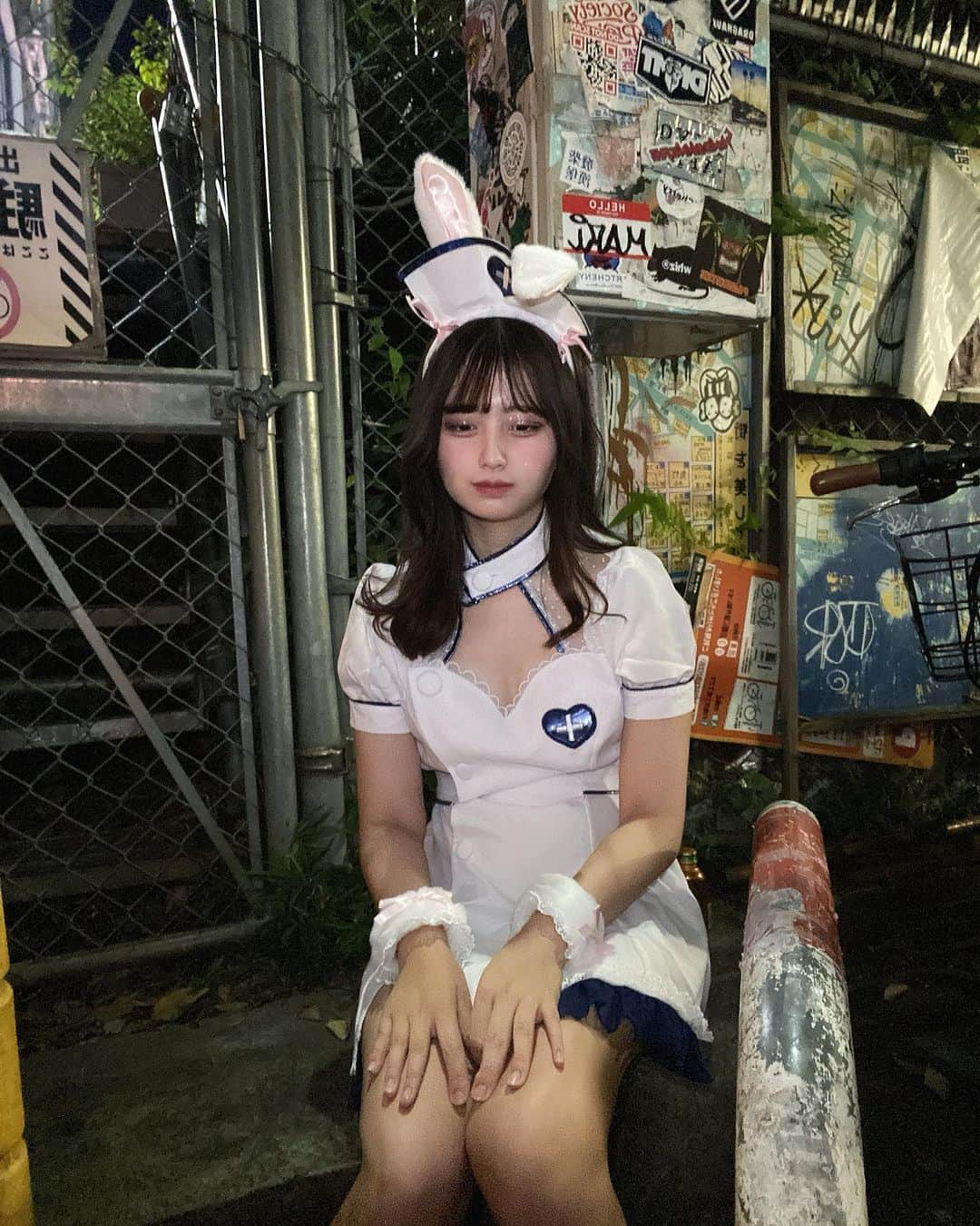 佐藤かれんさんのインスタグラム写真 - (佐藤かれんInstagram)「💉  #halloween #japanesehalloween #nurse #nursecosplay #nursecostume #ハロウィン #ハロウィンコスプレ #ナース服 #ナース服コスプレ #コスプレ #池ハロ #渋ハロ #六本木ハロウィン #仮装 #うさぎナース #コスプレ女子 #女子大生の日常 #韓国ファッション」10月31日 23時15分 - berobero_baaa