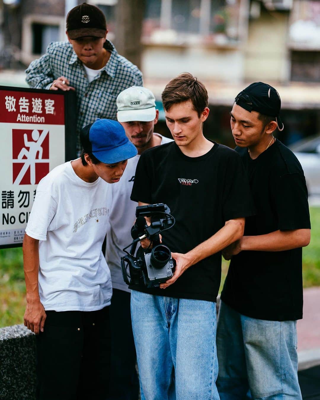 山下京之助さんのインスタグラム写真 - (山下京之助Instagram)「@_kyonosuke_ 🌊  We brought a squad out to Taipei and are working on Pocket Vol. 10 - stay tuned 👀  📹 @bennet_ra  📷 @burnydiego」10月31日 23時31分 - _kyonosuke_