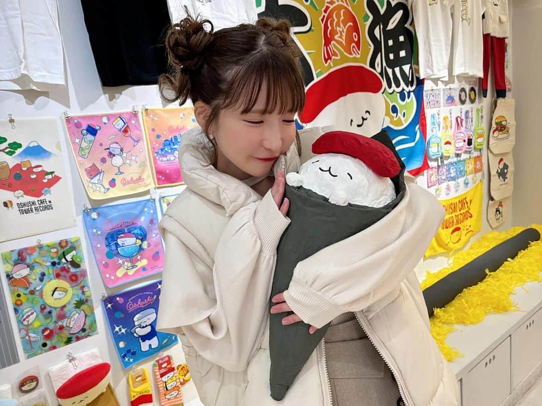 もえのあずきさんのインスタグラム写真 - (もえのあずきInstagram)「おしゅし #おしゅし#おしゅしだよ #もえあず」10月31日 23時23分 - moeazukitty