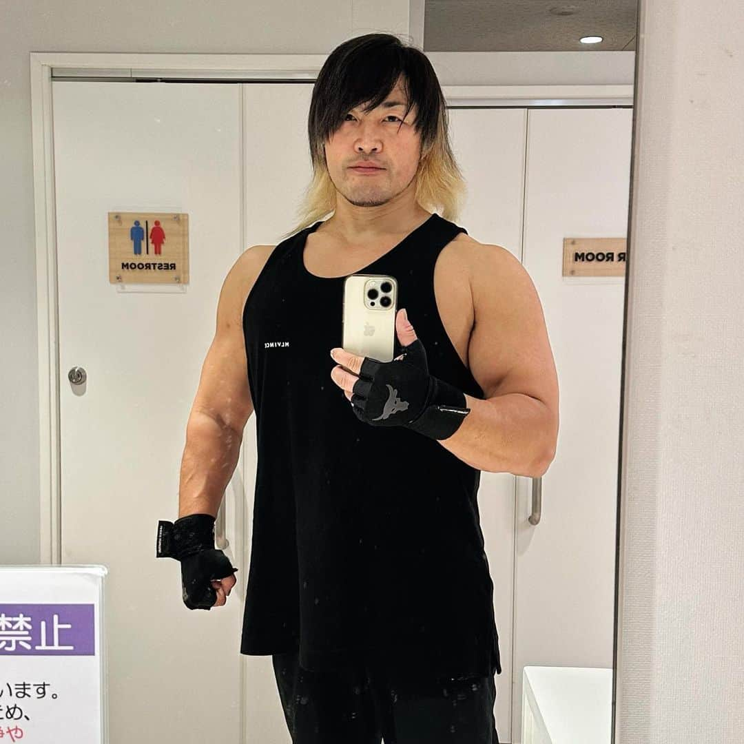 棚橋弘至のインスタグラム：「#胸トレ #chestday   ベンチのMAXを戻したい。いや、超えたい。」