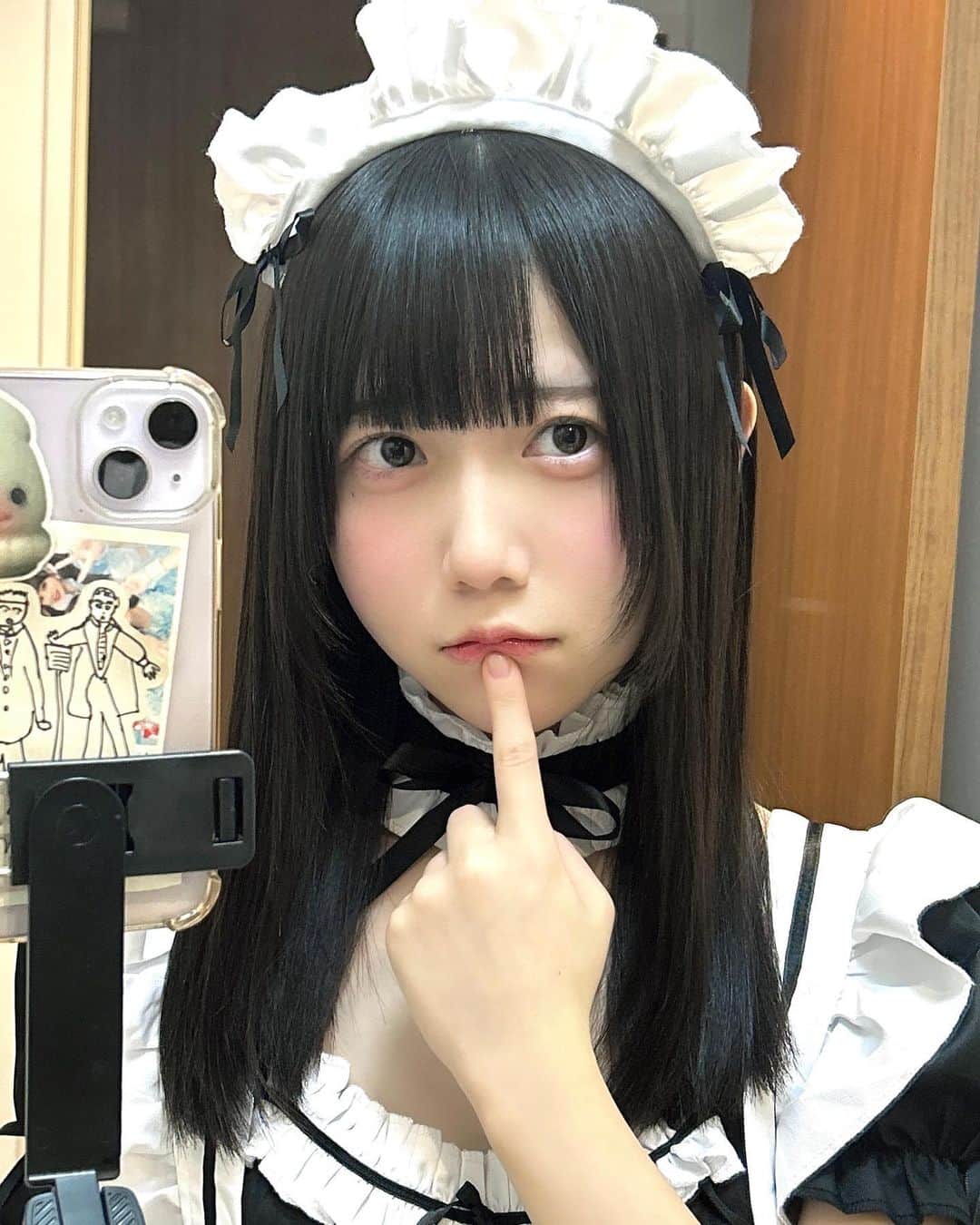 新居歩美さんのインスタグラム写真 - (新居歩美Instagram)「happy Halloween👻 ライブありがとうございました♡  #halloween #はろうぃん #ハロウィンコスプレ #オオカミ #オオカミコスプレ #狼 #ハロウィン仮装　#メイド #メイド服 #メイドコスプレ」10月31日 23時40分 - ayuchi_nii