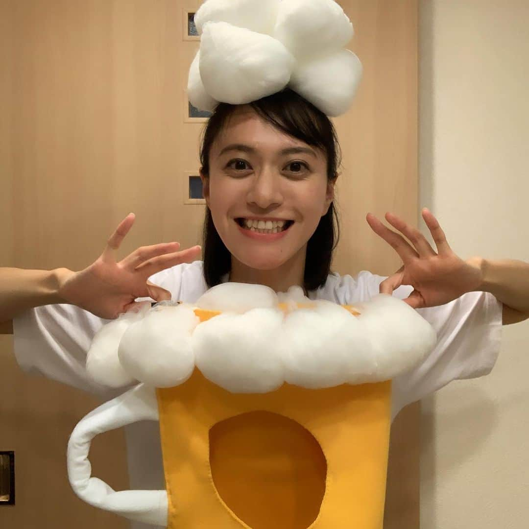 小板奈央美さんのインスタグラム写真 - (小板奈央美Instagram)「分解すると▶︎▶︎▶︎こうなります🍺 ・ ある意味、リアルビールお化け👻🍺✨ ・ #ビール女優  #コイタ奈央美 #コイタちゃん  #ビール #beer」10月31日 23時44分 - na0mi1003