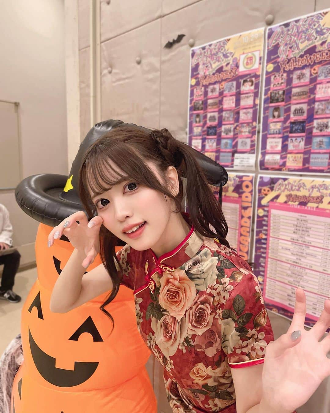 夏目一花さんのインスタグラム写真 - (夏目一花Instagram)「Happy Halloween 🎃❕  滑り込みぎりぎりセーフ、、！チャイナ服かわいくてコスプレの中でも好き〜〜🇨🇳🐼」10月31日 23時54分 - natsume_me__