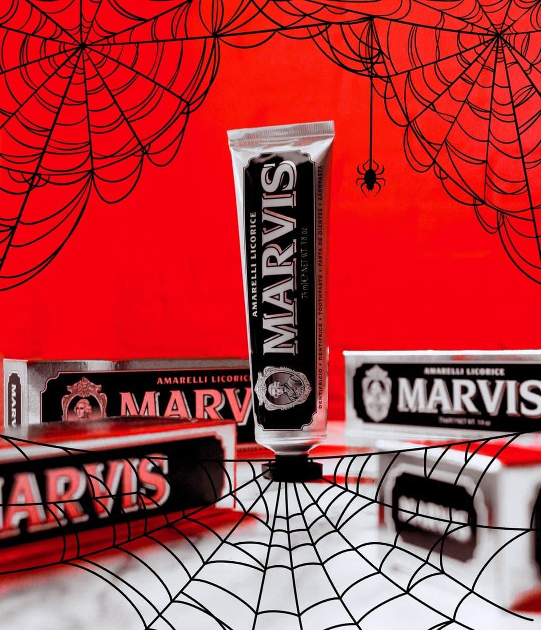 Marvis®️ Official Partnerのインスタグラム：「Treat yourself to Amarelli Licorice... especially after sweets 🍫」