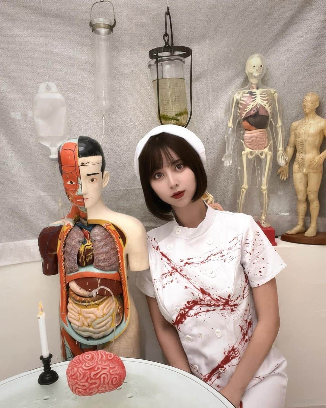 太田江莉奈のインスタグラム：「.  📍サナトリウム  ずっと行ってみたかったお店で ハロウィン女子会💉  可愛いとはかけ離れてしまった。  . .  #ハロウィンパーティー  #ナースコスプレ」