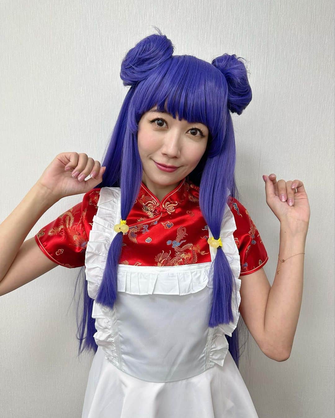 穂川果音さんのインスタグラム写真 - (穂川果音Instagram)「いつもよりアイライン長めに引いてもらったよ〜💄  #コスプレメイク　#シャンプーちゃん　#らんま½ #ハロウィンコスプレ　#halloween #アベプラ　#cosplay」11月1日 0時09分 - hokawakanonn