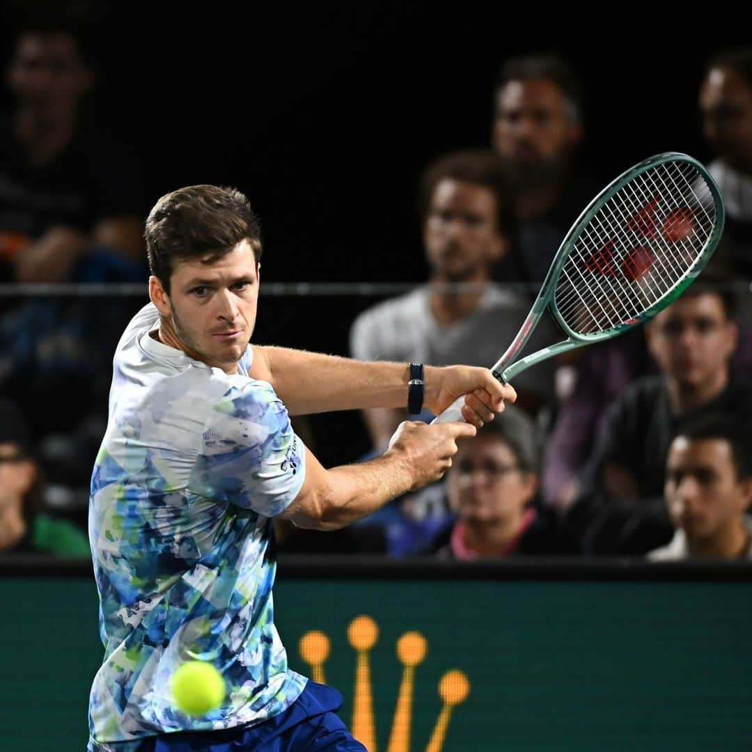 フベルト・フルカチュのインスタグラム：「The energy from the crowd was 🔥 today! Onto R2 @rolexparismasters.   📸 Corinne Dubreuil | @atptour  🎥 @atptour | @tennistv」