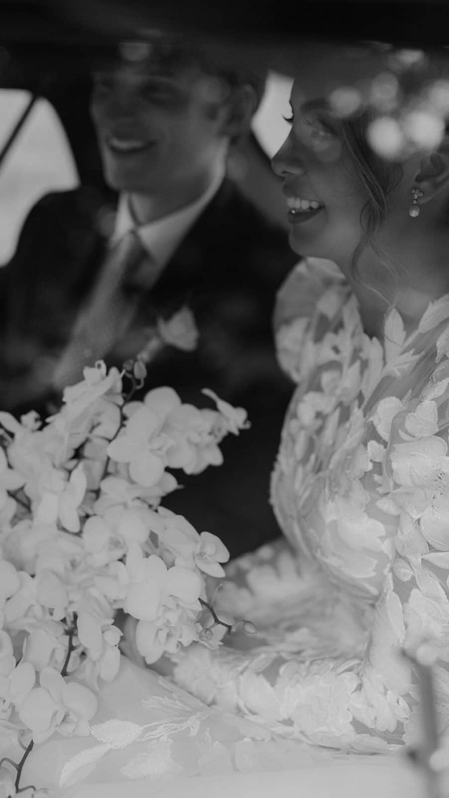 Pronoviasのインスタグラム：「Moments that will stick with you a lifetime💛 #PronoviasBride @clausymington dazzling in Fayette dress.  Video: @arrankenny  Bride & Groom: @clausymington @georgesymm  Planner: @theplanningsuite  MU: @alesandramakeup   #Pronovias」