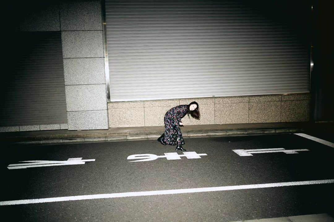 柚木渚さんのインスタグラム写真 - (柚木渚Instagram)「📸 ⁡⁡⁡ ⁡ ⁡⁡⁡⁡photo @kawanoharuto__  make @nao.11_10 ⁡⁡ ⁡⁡⁡ ⁡#作品撮り #撮影 #photography #portraitphotography #portrait #ポートレート #夜撮影」11月1日 0時37分 - nagisa_yuzuki