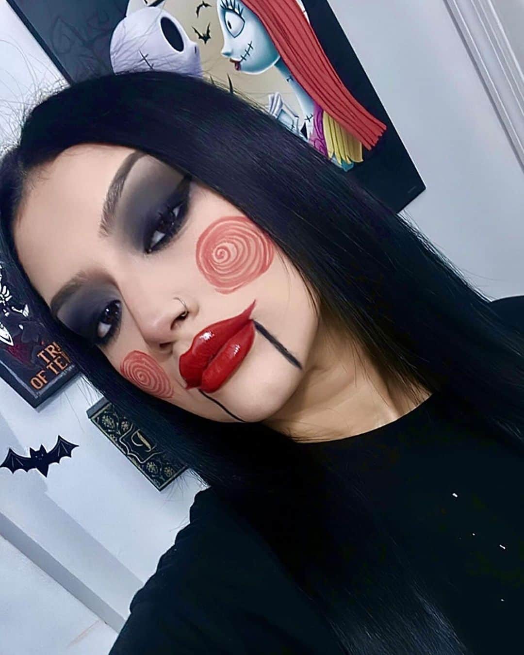 Nordstromさんのインスタグラム写真 - (NordstromInstagram)「Our beauty stylists are *scary* talented 👻💄 Happy Halloween! #nordstrombeauty   Trick-or-treat yourself to 5X the points on beauty for a limited time at Nordstrom and Nordstrom Rack! A Nordy Club exclusive. See restrictions for details.」11月1日 0時56分 - nordstrom