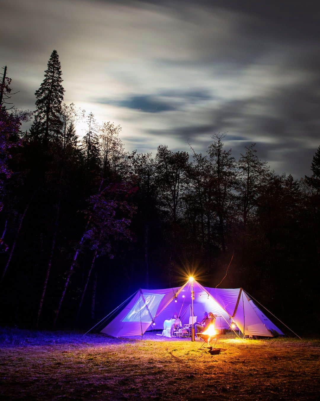 Snow Peak USAのインスタグラム：「A spooky Land Station all ready for Halloween night 🎃」