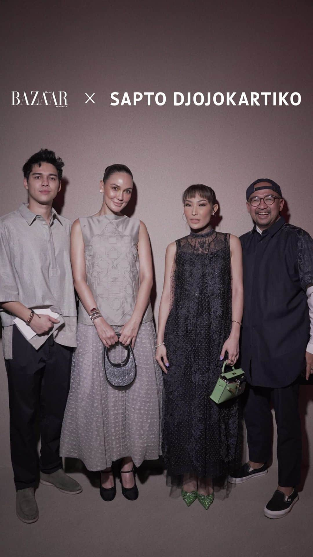 ルナ・マヤのインスタグラム：「Friends who slay together, stay together @mrsayudewi @iwetramadhan @lunamaya @bouttier_maxime ! All wrapped in @saptodjojokartiko ✨  (Editor: @yudithnk @sadini @andrew__aris @rizaryaa)   #AyuDewi #IwetRamadhan #LunaMaya #MaximeBouttier #Saptodjojokartiko #BazaarLovesFashion #BazaarIndonesia #SAPTOJOSS24」