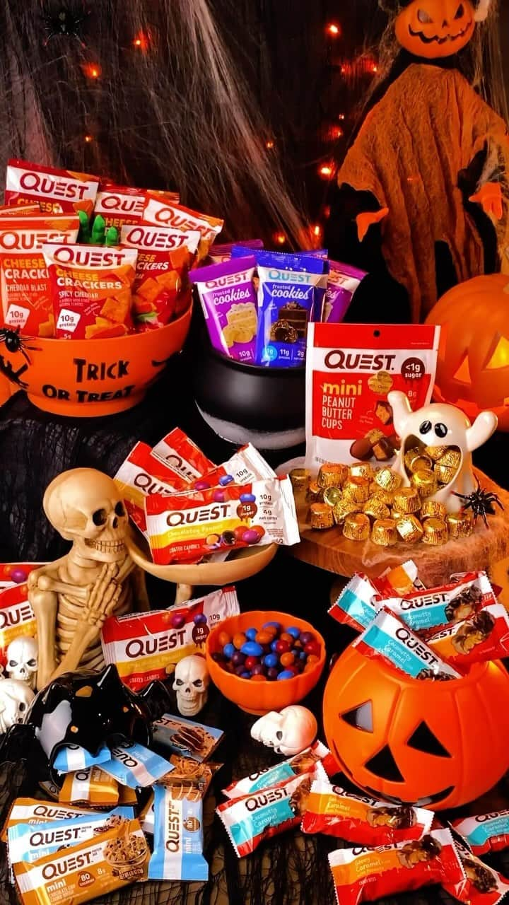 questnutritionのインスタグラム：「Happy Halloween! 🎃👻💀 Who wants all these treats!? 😛  #OnaQuest #QuestNutrition #Halloween」