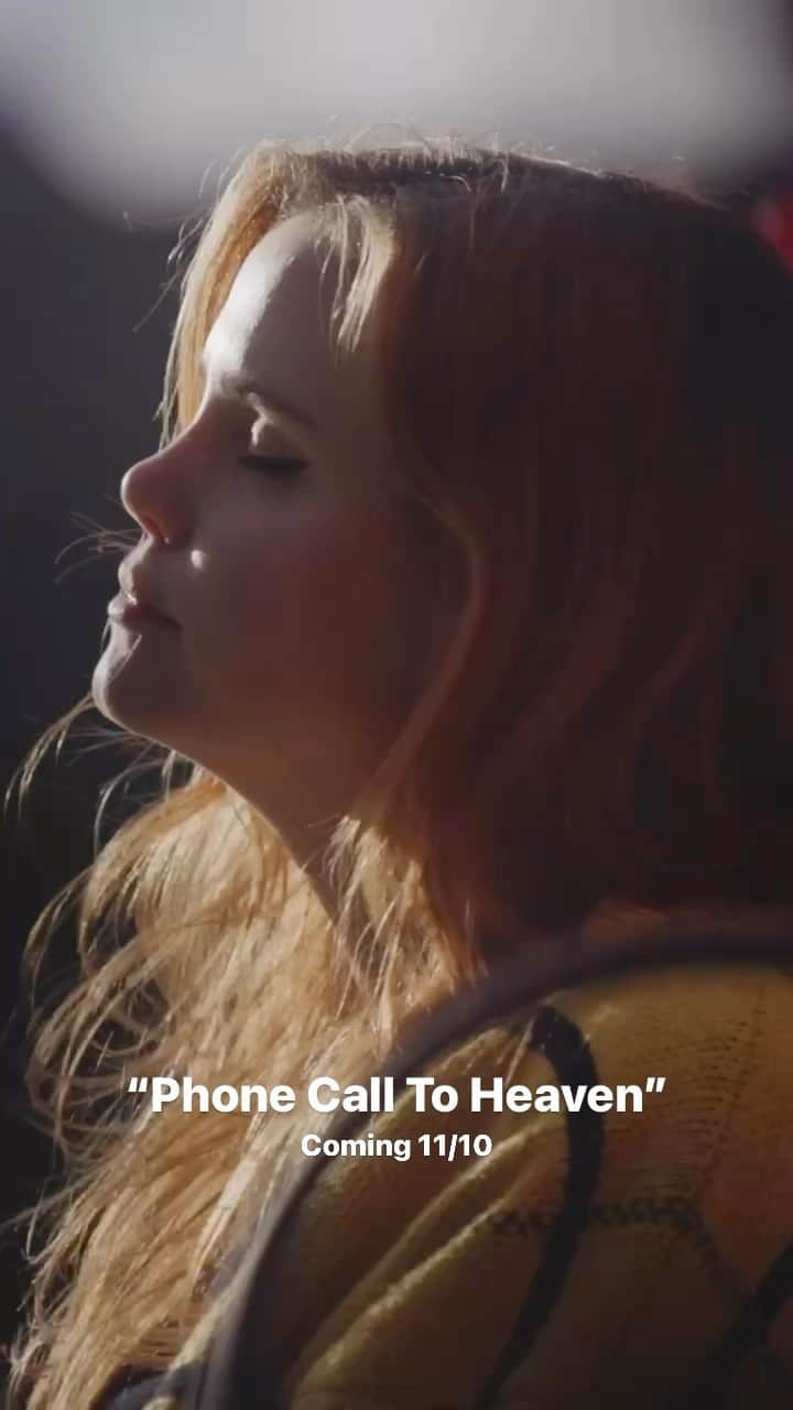 ティファニー・アルボードのインスタグラム：「“Phone Call to Heaven” - full album coming 11/10 🥹 These songs are a time stamp of my healing and they feel so incredibly special, this is wild that it’s coming out so soon! 💭 #QOTD: have you pre-saved it yet? - Link in Bl0 💥 #PhoneCallToHeaven  - 🎥: @djdonricky 🙏」