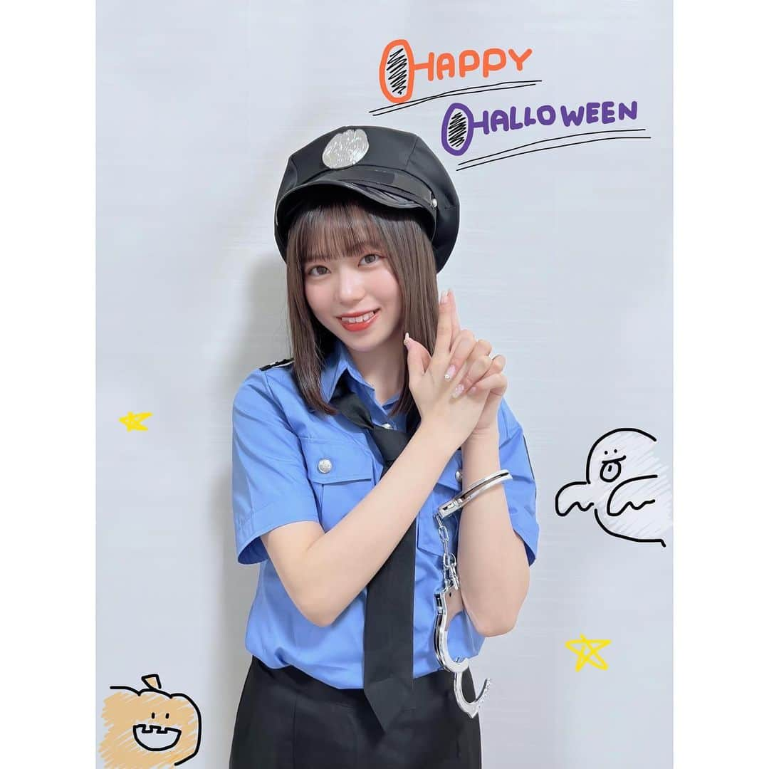 栗山梨奈さんのインスタグラム写真 - (栗山梨奈Instagram)「happy halloween👻  #happyhalloween#halloween#police#ポリス#ポリスコスプレ#ハロウィン#ハッピーハロウィン#お絵描き#ハロウィンナイト#followme」11月1日 1時20分 - krn_hkt48