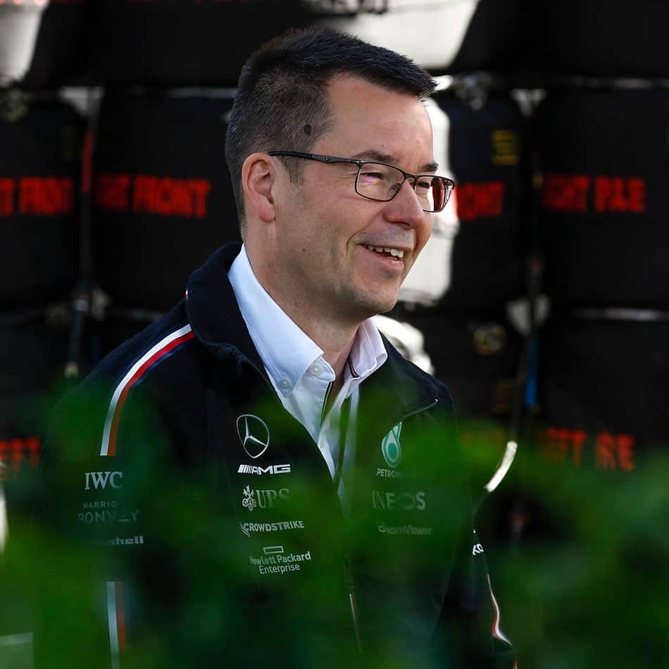 MERCEDES AMG PETRONASさんのインスタグラム写真 - (MERCEDES AMG PETRONASInstagram)「After 11 incredible years, Chief Technical Officer Mike Elliott has chosen to depart the team.  Mike has been one of the pillars of the team’s achievements and we thank him for the effort, commitment, and expertise he has brought to the team.  We wish you the best of luck with your next chapter, Mike!  Click the link in bio to read more.」11月1日 2時08分 - mercedesamgf1