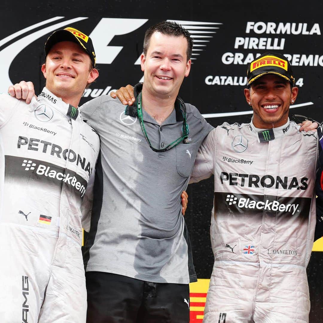 MERCEDES AMG PETRONASさんのインスタグラム写真 - (MERCEDES AMG PETRONASInstagram)「After 11 incredible years, Chief Technical Officer Mike Elliott has chosen to depart the team.  Mike has been one of the pillars of the team’s achievements and we thank him for the effort, commitment, and expertise he has brought to the team.  We wish you the best of luck with your next chapter, Mike!  Click the link in bio to read more.」11月1日 2時08分 - mercedesamgf1
