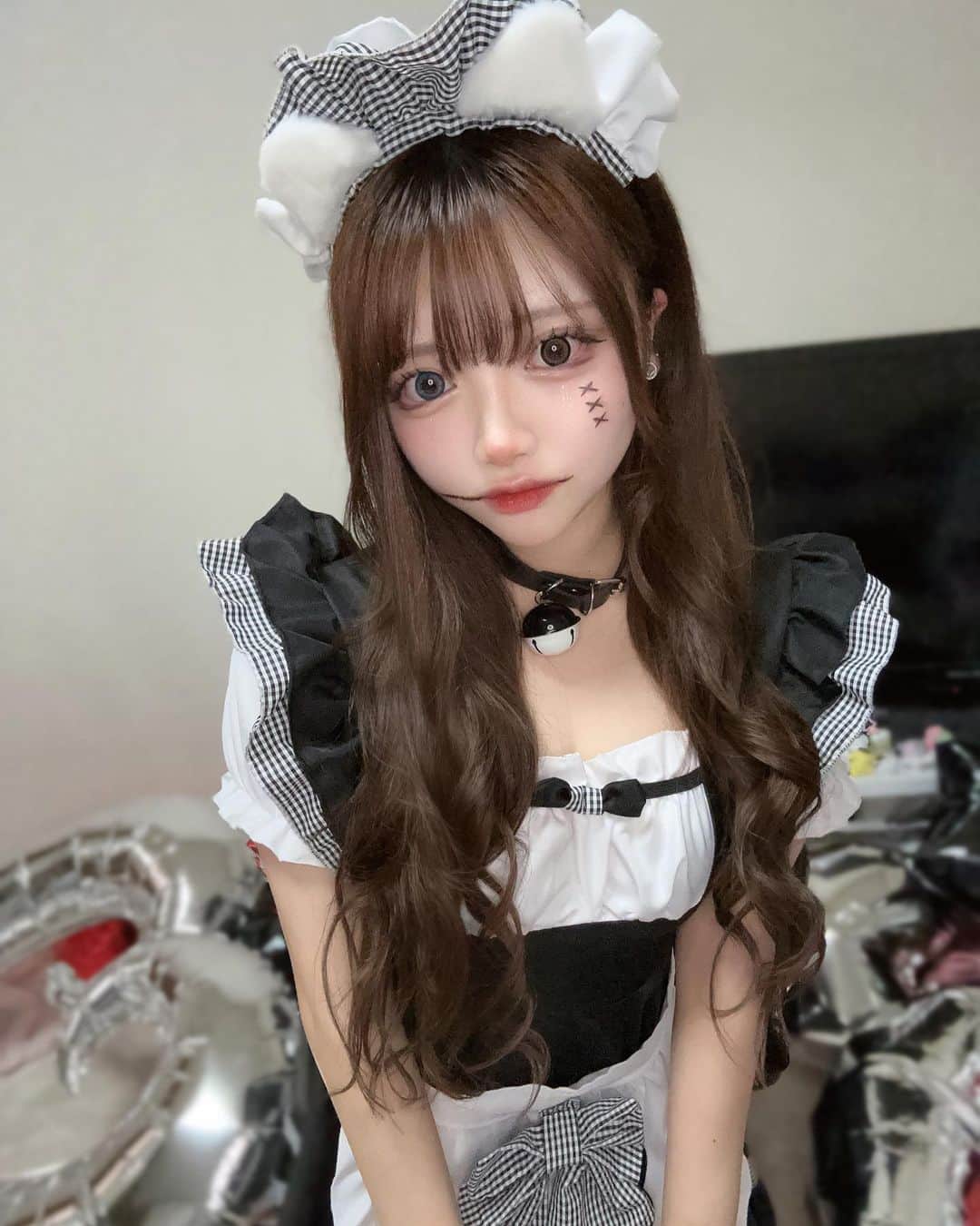 中明佑里花さんのインスタグラム写真 - (中明佑里花Instagram)「たくさんご奉仕します♡  #ハロウィン#ハロウィンコスプレ#ハロウィンメイク#ハロウィンネイル#メイド#メイド服#Halloween#halloweenmakeup#halloweencostume#japanesegirl」11月1日 2時08分 - yurika__0306