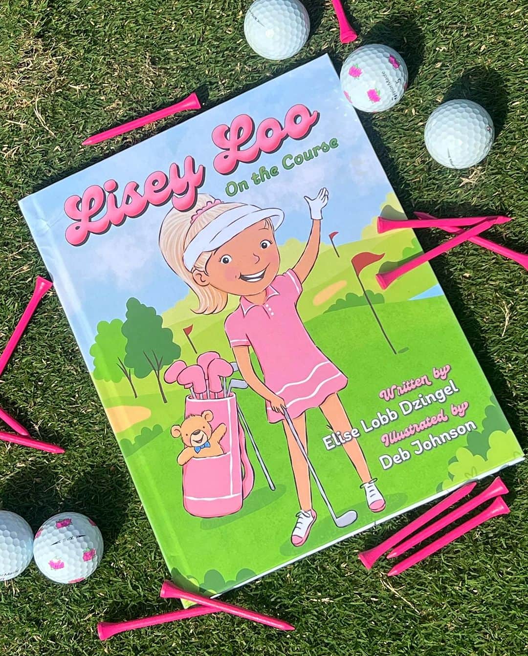 Elise Lobbさんのインスタグラム写真 - (Elise LobbInstagram)「⛳️💖📖SURPRISE! I WROTE A CHILDREN’S BOOK📖 💖⛳️   I have been playing golf since I was 3 years old. This is something I have always dreamed of making come to life! After almost 2 years of working on this special project I can’t believe it’s finally here! LISEY LOO ON THE COURSE! Encouraging the next generation of golfers about being a good teammate while also letting little girls feel empowered to play golf and not to feel intimidated while out on the course!  If you surround yourself with family, good friends and always believe in yourself, nothing can stop you from making all your goals and dreams come true.   I’m so excited to share this with you all. To little Elise, I hope I made you proud! 🫶🏼  PRE ORDER SIGNED COPIES & A LIMITED LISEY LOO DRAWSTRING BAG! 💖LINK IN BIO!!!!!!!!! 💖🤩 Coming coming mid December 2023!  #golf #littleliseyloo #golfer #childrensbooks #golfer #book #kids #growthegame #nevergiveup #golfergirl」11月1日 2時25分 - eliselobb