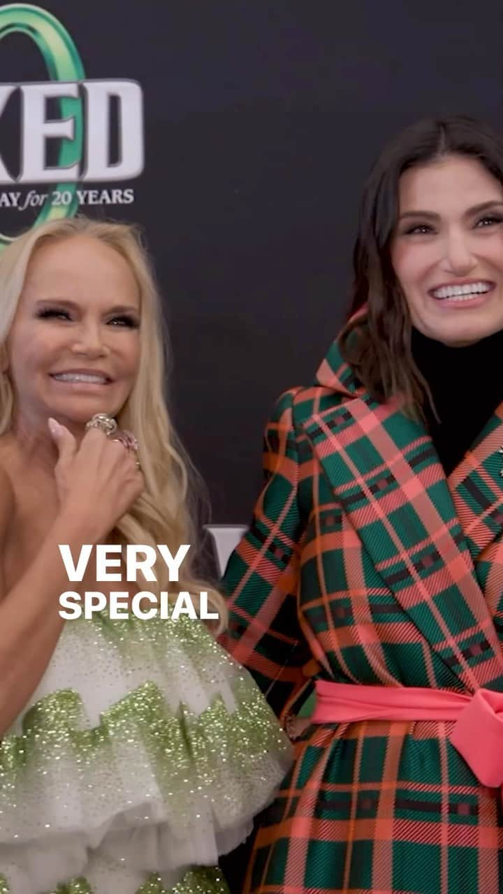 イディナ・メンゼルのインスタグラム：「Last night, “Wicked” celebrated 20 years!   Joelle Garguilo hit the red carpet at the Gershwin Theatre to talk with Kristin Chenoweth and Idina Menzel about what the show has meant to them.   #NewYorkLiveTV #KristinChenoweth #IdinaMenzel #Wicked」