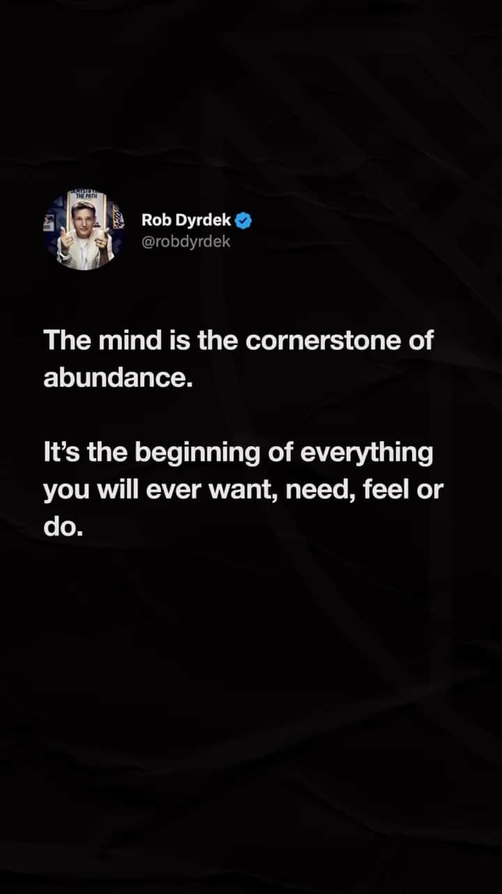 ロブ・ディアデックのインスタグラム：「A life of abundance starts in your mind.」