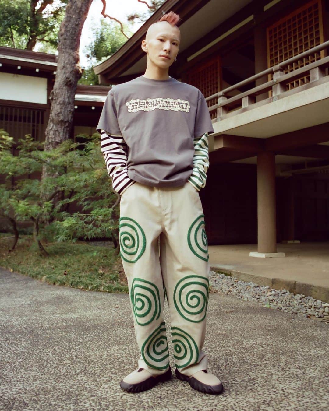 ガーブストアのインスタグラム：「🌀🌀BRAIN DEAD WINTER '23🌀🌀⁠ ⁠ For Brain Dead's winter collection, the label lends its signature spin to workwear, knits and sweats, reworking classic pieces with in-your-face graphics and textural motifs.⁠ ⁠ Link in bio!」