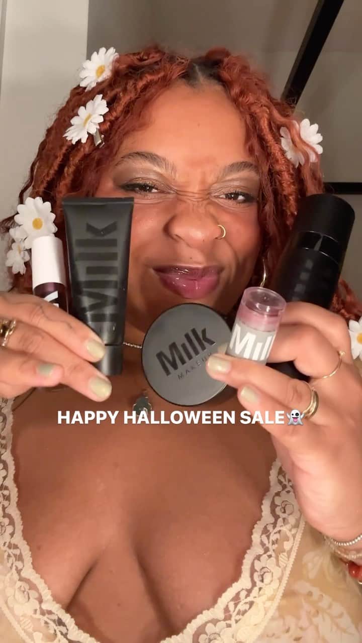 Milk Makeupのインスタグラム：「BOO! 👻 Looking to celebrate scary szn one last time? We’re giving you 31% off MilkMakeup.com on orders $50+ 🧛‍♀️ use the code “HALLOWEEN” today ONLY 😮‍💨 Time to replenish that makeup stash 🛒  @finnessabuxtable (they/she) rocks a 70’s inspired look with their recent Milk Makeup haul 😏   #halloween #milkmakeup #holidayshopping」