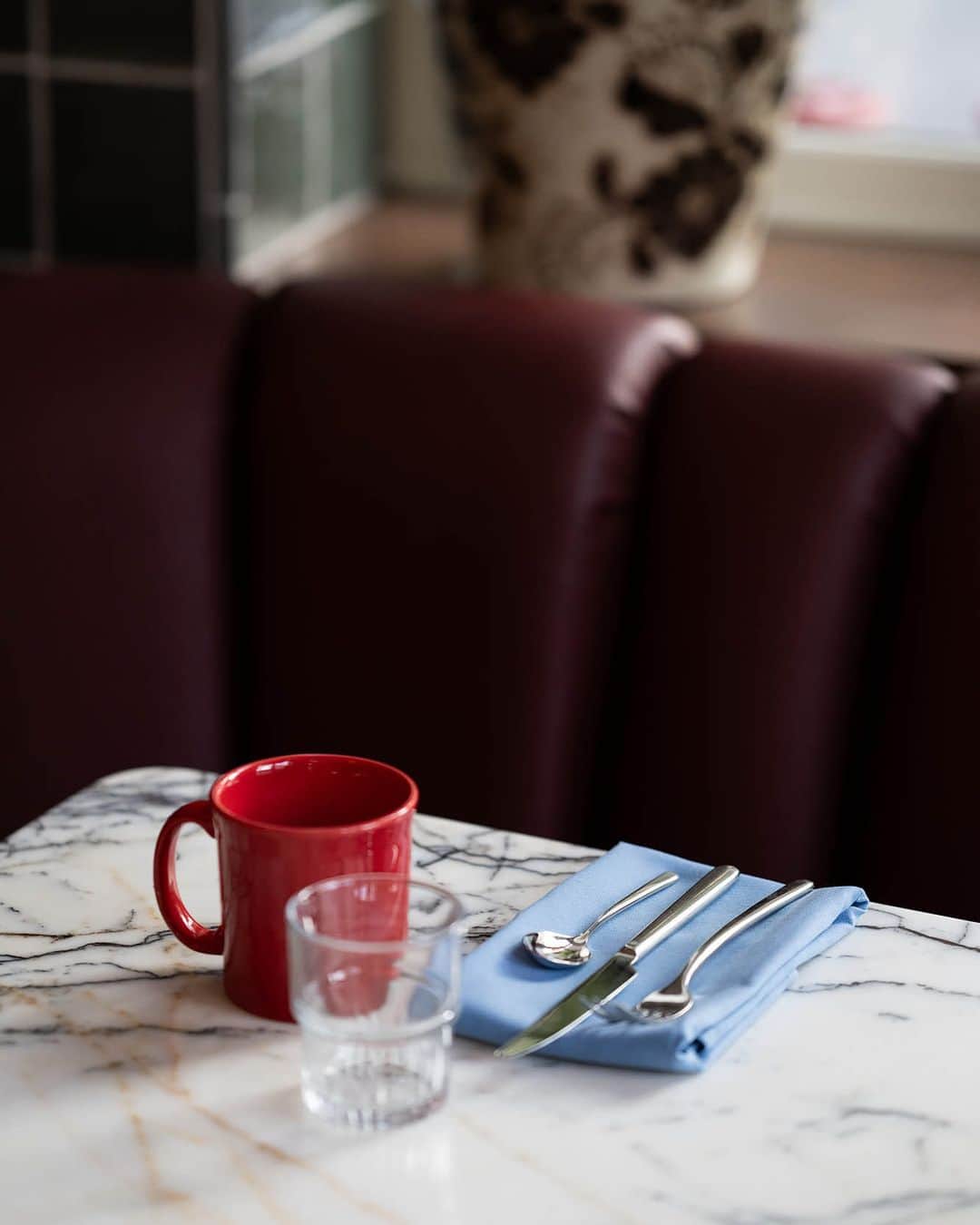 Eater LAさんのインスタグラム写真 - (Eater LAInstagram)「"We’re bringing Midwestern comfort food to the first floor of the Hoxton,” says Chris Pandel, the Chicago-based chef behind many of the Windy City’s most respected restaurants. Drawing inspiration from the Midwest’s storied diner and supper club traditions, Moonlark’s Dinette delivers a thoroughly unfussy, enticing exploration of Americana on a plate.  Tap the link in bio to read the opening feature by Eater LA senior editor Cathy Chaplin (@gastronomyblog).  📸: @wonhophoto」11月1日 3時25分 - eater_la