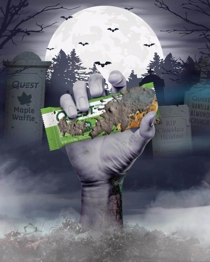 questnutritionのインスタグラム：「OH MY! 😱 What has risen from the Quest graveyard!? 🧟‍♂️🍫💪 Any guesses? (Resurrecting soon 😎) #OnAQuest #QuestNutrition #QuestBar #Halloween」