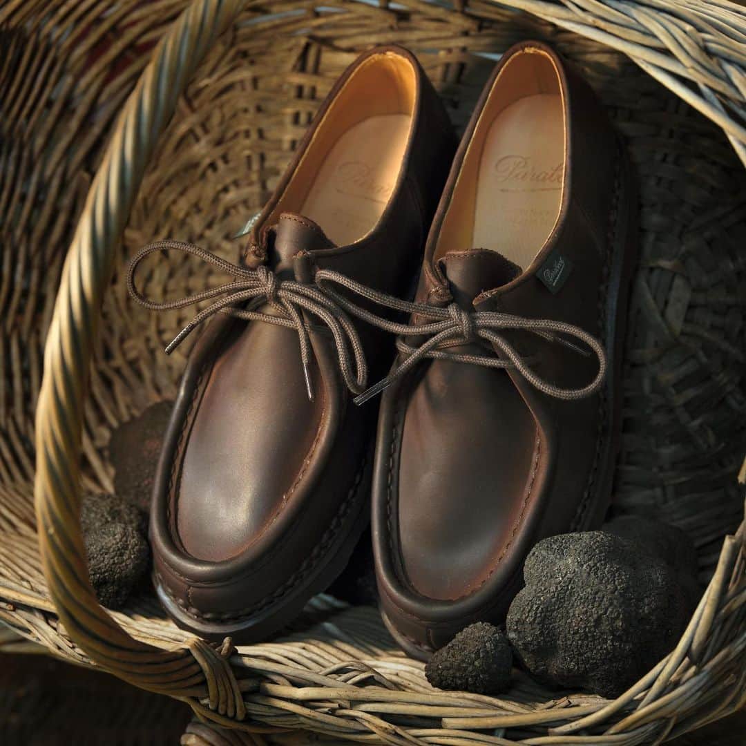 パラブーツのインスタグラム：「F W 2 3 🌳 Michael nubuck gringo @paraboot_official  #paraboot #fw23 #madeinfrance」