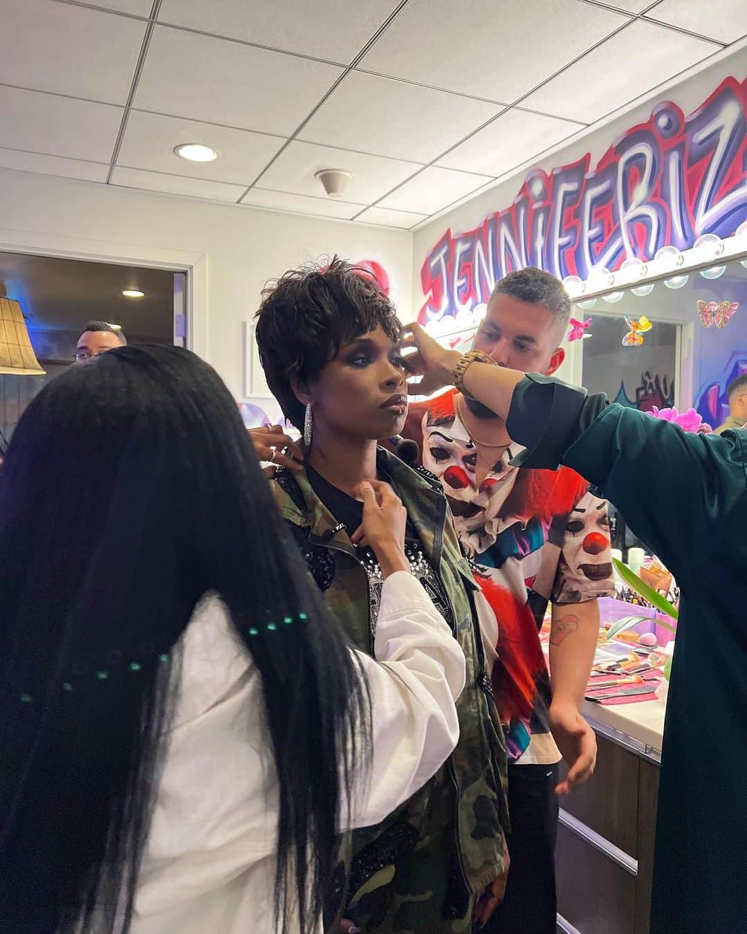 ジェニファー・ハドソンさんのインスタグラム写真 - (ジェニファー・ハドソンInstagram)「Happy Supa Dupa Fly Halloween yal !!! 🎃 I had so much fun recreating these iconic @missymisdemeanorelliott looks on @jenniferhudsonshow today. How did I do guys?? Missy, u are such a legend! We love you !!!」11月1日 4時19分 - iamjhud