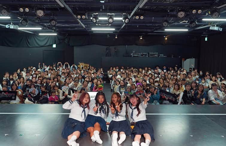 午前0時のプリンセスのインスタグラム：「【午前0時のプリンセス 1st ANNIVERSARY〜感謝と約束〜】 お越しいただいた皆様、本当にありがとうございました✨✨ みにぷりの皆さんの愛をたくさん受け取り、本当に幸せな1日でした😭❤️  たくさんの重大発表もさせていただきましたが、 本日、またひとつ大きなご報告があります❕ なんと、『TikTok Creator Awards Japan 2023』のPerformance Creator of the Year 部門に、 ぜろぷりが選出されました🌈😭🌈😭🌈😭  TikTok Creator Awards Japanとは、ショートムービープラットフォーム「TikTok」において、2023年にTikTokで活躍したクリエイターを表彰する、クリエイター憧れの賞です🏆  ここからまたさらに約2週間(11/1〜11/19)の視聴者投票期間があり、最終的にグランプリが決まります。  ぜろぷりとしての1年間の積み重ねがこのような大きな結果となりとても光栄な気持ちですが、勝負はここからです…！ 絶対に最優秀賞を取りたいので、みにぷりの皆さん、力を貸してください🙇🏻‍♀️🙇🏻‍♀️🙇🏻‍♀️🙇🏻‍♀️  ストーリーハイライトにあるリンクから投票サイトへ飛べるようになっていますので、 11/19まで、1日1回、投票していただけると嬉しいです😭😭 そして、みにぷりのみんなの周りにいるお友達や家族にも、是非ぜろぷりの布教活動宜しくお願いします😂😂  イベントでも宣言させていただきましたが、 私たちぜろぷりは、2024年3月までにチャンネル登録者100万人を目指します🔥🔥🔥🔥🔥 無謀な挑戦かと思われるかもしれませんが、ぜろぷりに力を貸してください！！ まずはその第一歩として、TikTok Creator Awards Japan / Performance Creator of the Year 部門での最優秀賞を目指します！！  投票と応援、布教活動、宜しくお願い致します📣  #午前0時のプリンセス #ぜろぷり #TikTok #TikTokCreatorAwardsJapan2023 #PerformanceCreatorof theYear #1stanniversary  #切り抜きとかも超嬉しいです🥹🥹」