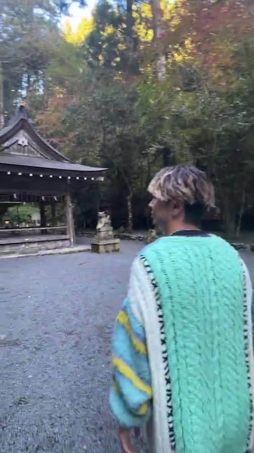 SHOCK EYEのインスタグラム：「シュライングラム3周年記念生配信✨ 京都 貴船神社編  シュライングラム第１１期募集中 ↓ shockeye.jp」