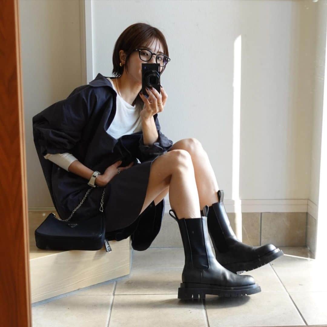 mocchiのインスタグラム：「みなさま、もう11月ですね。  1年があっという間に過ぎてゆく🫨  きっと気付いたらクリスマスですぐ年末になって あっという間にバレンタインなんだろうな😇」