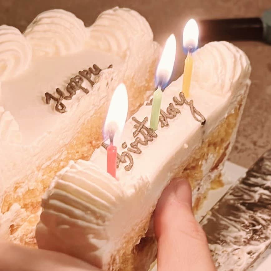LiLyのインスタグラム：「so many birthdays▷ november✨🕯✨」