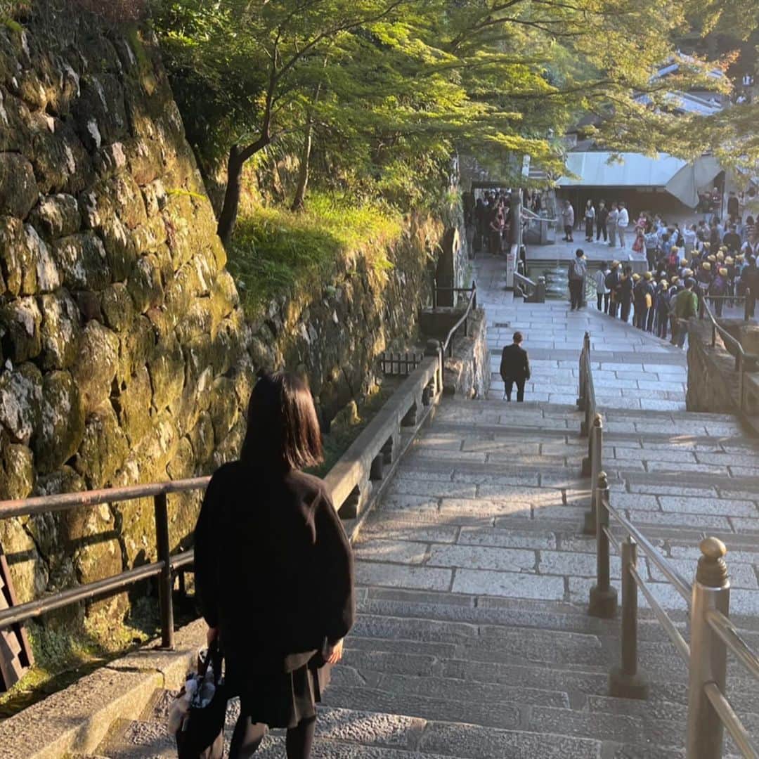 ペク・ジニのインスタグラム：「🤍🐰🤍」