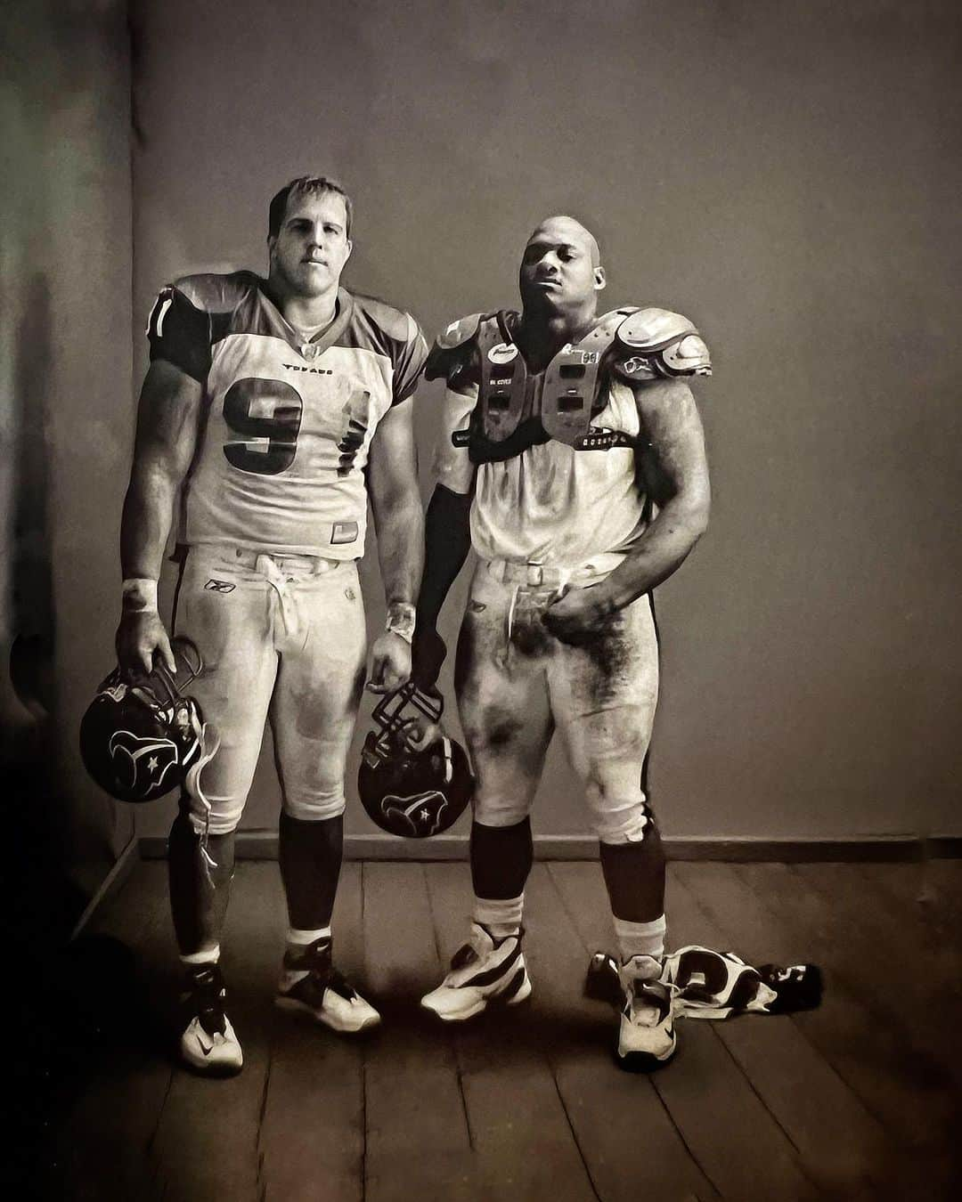 Robert Clarkのインスタグラム：「20 years ago I was in the middle of one of the most amazing projects of my career, I had been commissioned by the Museum of Fine Arts Houston, @MFAH to document the first year of the newest pro football team in the @NFL. I was given the gig by the amazing photo curator at the museum #AnneTucker who was introduced to my work by @djpentagram, the former desgin director at @TexasMonthly and at the time the newest partner at @pentagramdesign.  The book, #FirstDownHouston, which was designed by Stout, was 200 pages of #black&white photography with a museum exhibition & 80 pictures retained for the permanent collection of the museum. 18 trips to Houston (a city I came to really love) & over 500 rolls of 35mm, two hundred rolls of 6x7 & 300 sheets of 4x5 film. What an assignment. Twenty years has flown by.」