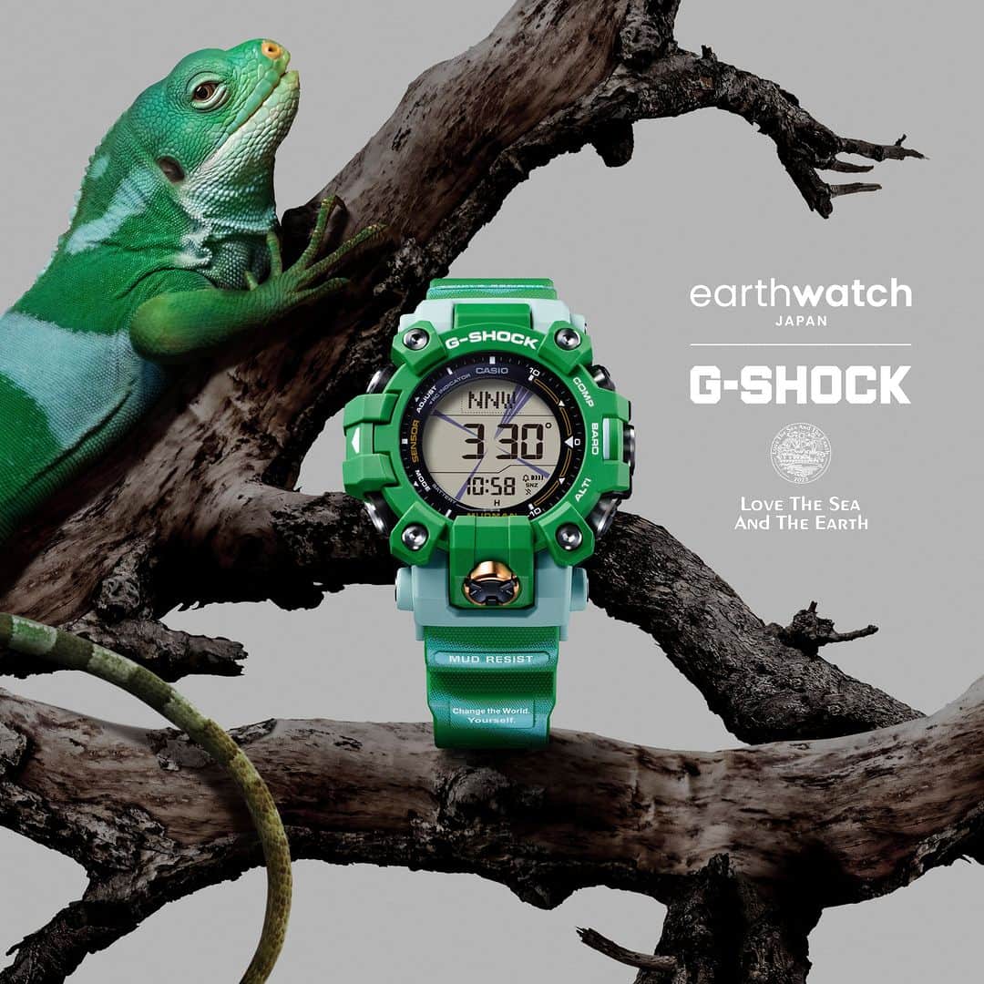 G-SHOCKのインスタグラム：「EARTHWATCH  「Love The Sea And The Earth」というテーマのもと、多岐にわたる環境保全、研究を支援している団体EARTHWATCHとのコラボレーションモデルが今年も登場。ベースにデュプレックスLCDを搭載したNew MUDMAN「GW-9500」を採用し、絶滅が危惧されているヒロオビフィジーイグアナをモチーフに、グリーンとブルーの体色を大胆に表現しました。  Introducing this year’s collaboration model with EARTHWATCH, an organization that supports a wide range of environmental conservation and research under the theme of "Love The Sea And The Earth".  The base model is the new MUDMAN "GW-9500" equipped with Duplex LCD, and the bold green & blue body colors are based on the endangered Fiji banded iguana.  GW-9500KJ-3JR  #g_shock #masterofg #mudman #gw9500 #earthwatch #lovetheseaandtheearth #fijibandediguana #iguana #collaboration #watchoftheday #腕時計 #今日の腕時計」