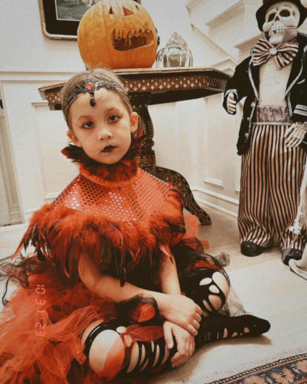 ケイト・ハドソンさんのインスタグラム写真 - (ケイト・ハドソンInstagram)「Vampire family portraits 🧛‍♀️🧛‍♀️🧛 #happyhalloween」11月1日 15時12分 - katehudson