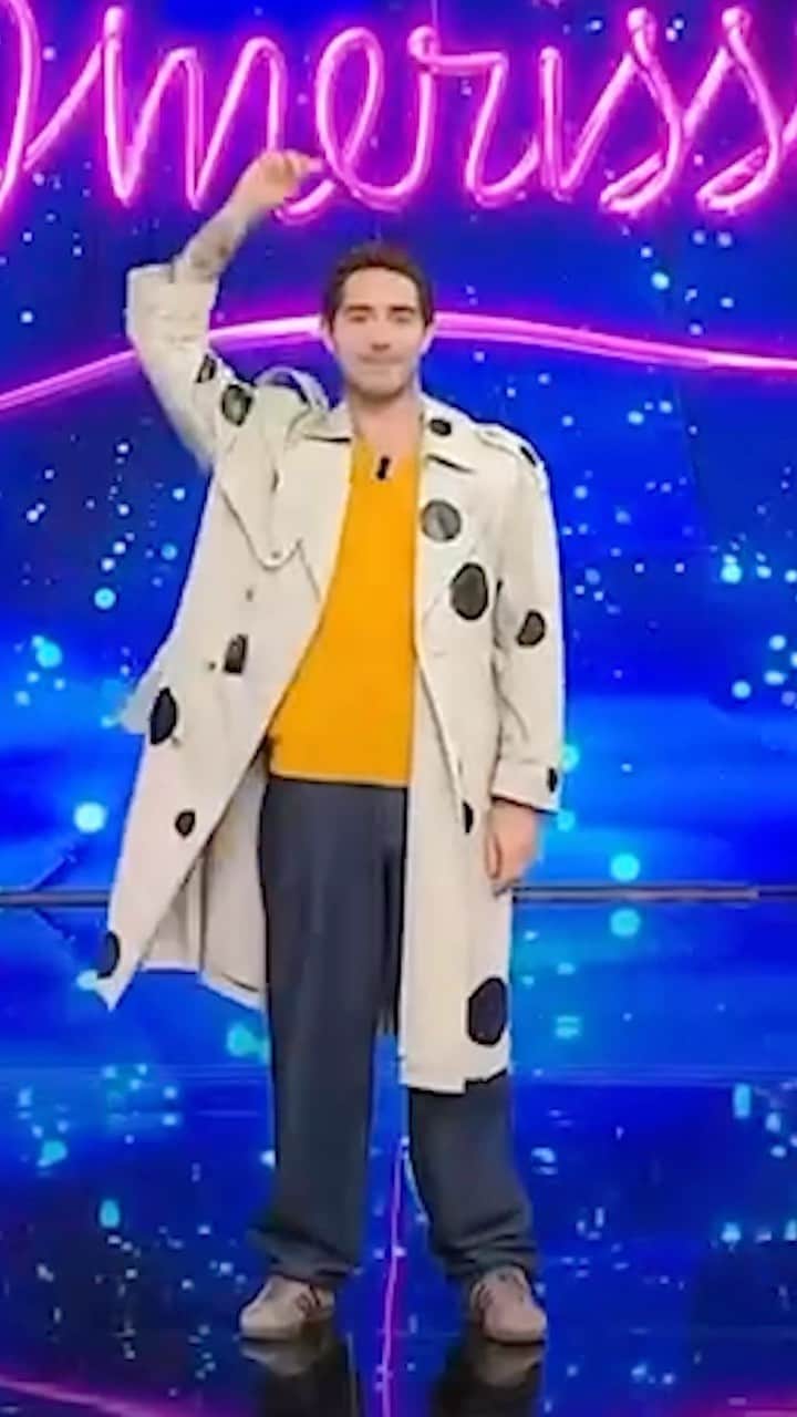 Alessia Marcuzziのインスタグラム：「Tom Holland scansati proprio: NOI ABBIAMO TOM ZORZI 🕺  Le balere di tutta Italia sono avvisate, c’è un nuovo ballerino in città   📺 #Boomerissima, ora in onda su Rai2 e RaiPlay」