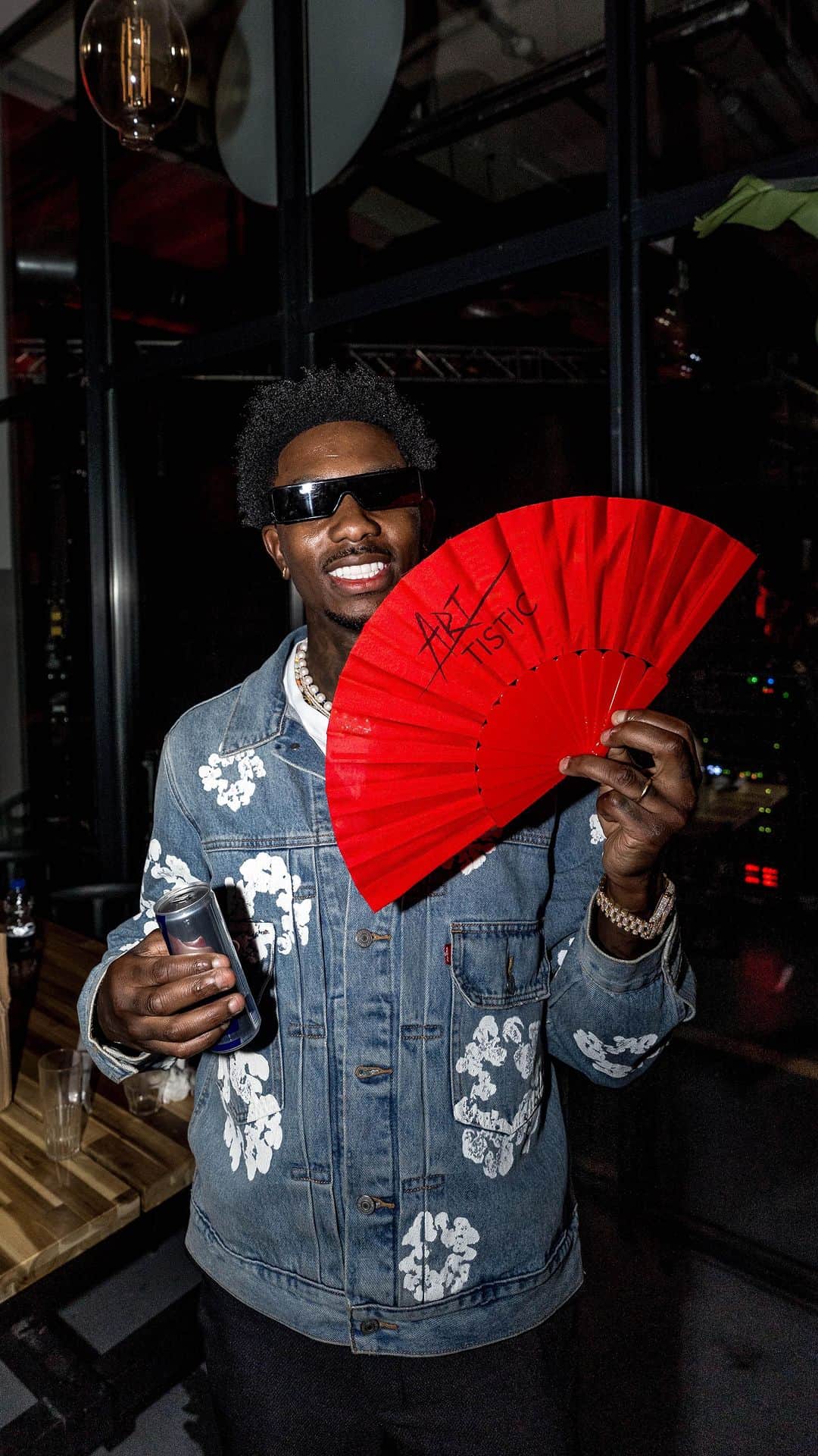 エルイェロ・エリアのインスタグラム：「THE CULTURE 😎 @artisticnl Thanks for the invite ❤️🤲🏾」