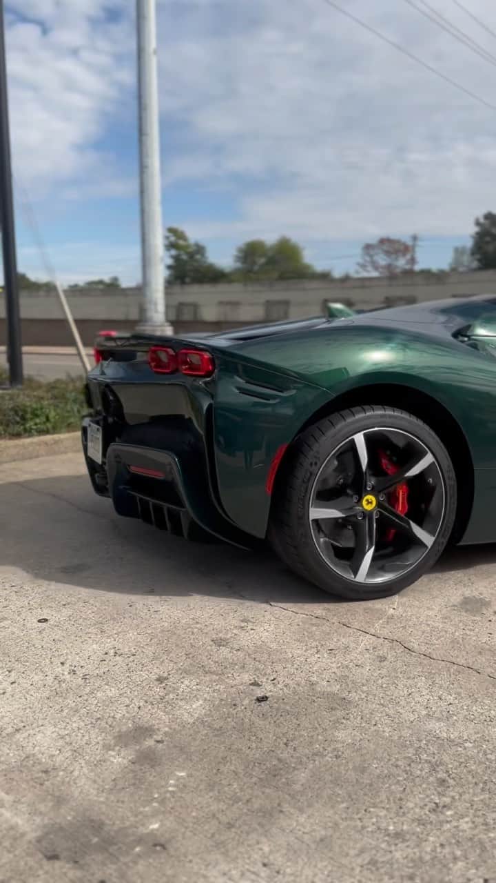 CARLiFESTYLEのインスタグラム：「British racing green hits different… 🤤 DME STAGE 2 Ferrari SF90 spider w/ exhaust built by @euro_houston for @mphnation 🔥 @dmetuningtexas @rrahmani_performance   Video by @alvin_cheru   📞 CALL +1 (901) 351-5258 | @DMEtuningTexas   DM/Text/Call us @DMEtuningTexas for a Quote or Questions! We can Tune Most Cars Remotely! 🌎 You can see HP/TQ figures for all models on our website! (Link in Bio) 🙄 - #dmetuningtexas #dmetuning #ferrari #ferrarisf90 #ferrarisf90stradale #ferrarisf90spider #sf90xx #sf90stradale #sf90spider #scuderiaferrari #forzaferrari #f8tributo #f8spider #ferrarif8tributo #ferrarif8spider #488gtb #488pista #488spider #488pistaspider #812superfast #812gts #ferrariroma #ferrarilaferrari #cars #supercar #hypercar #automotive #drift #drifting」