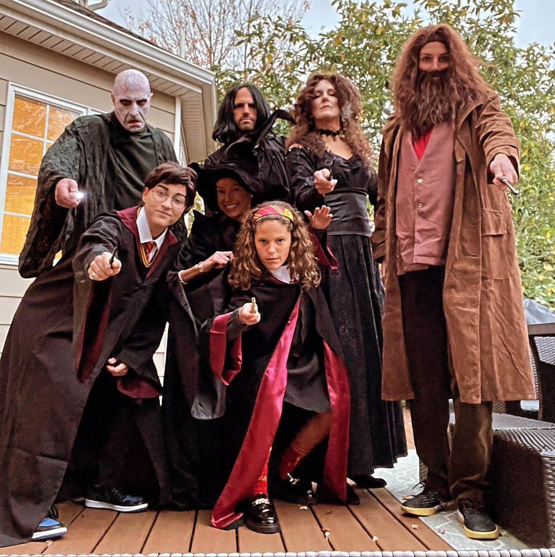 エレーナ・デレ・ダンのインスタグラム：「Happy Halloween from the Delle Donne crew!」