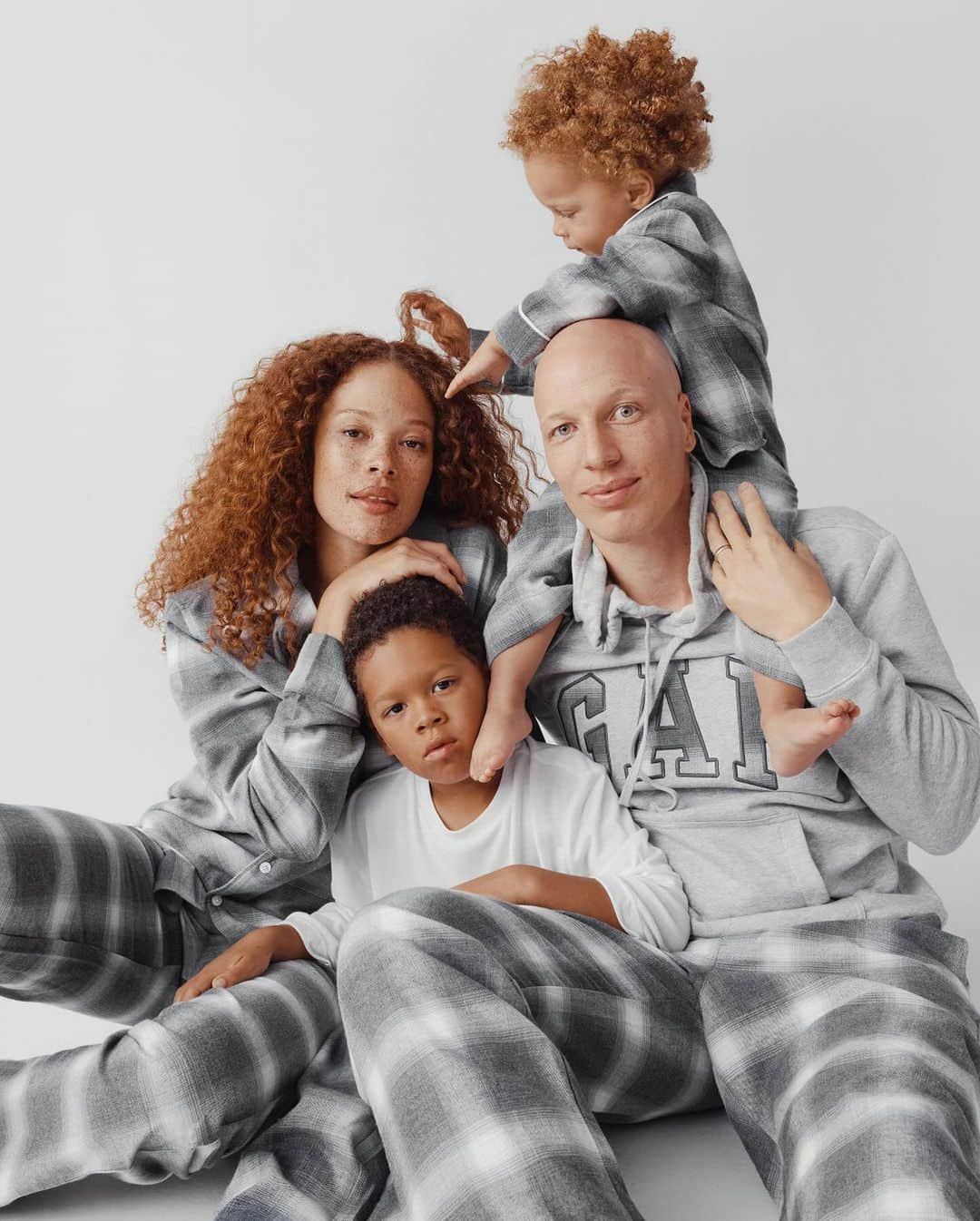 GapKidsのインスタグラム：「It’s not a tradition. It’s *the* tradition. Our matching PJ moment of the season has arrived.   Shop Sabina Karlsson & her family’s set in stories and at gap.com.」